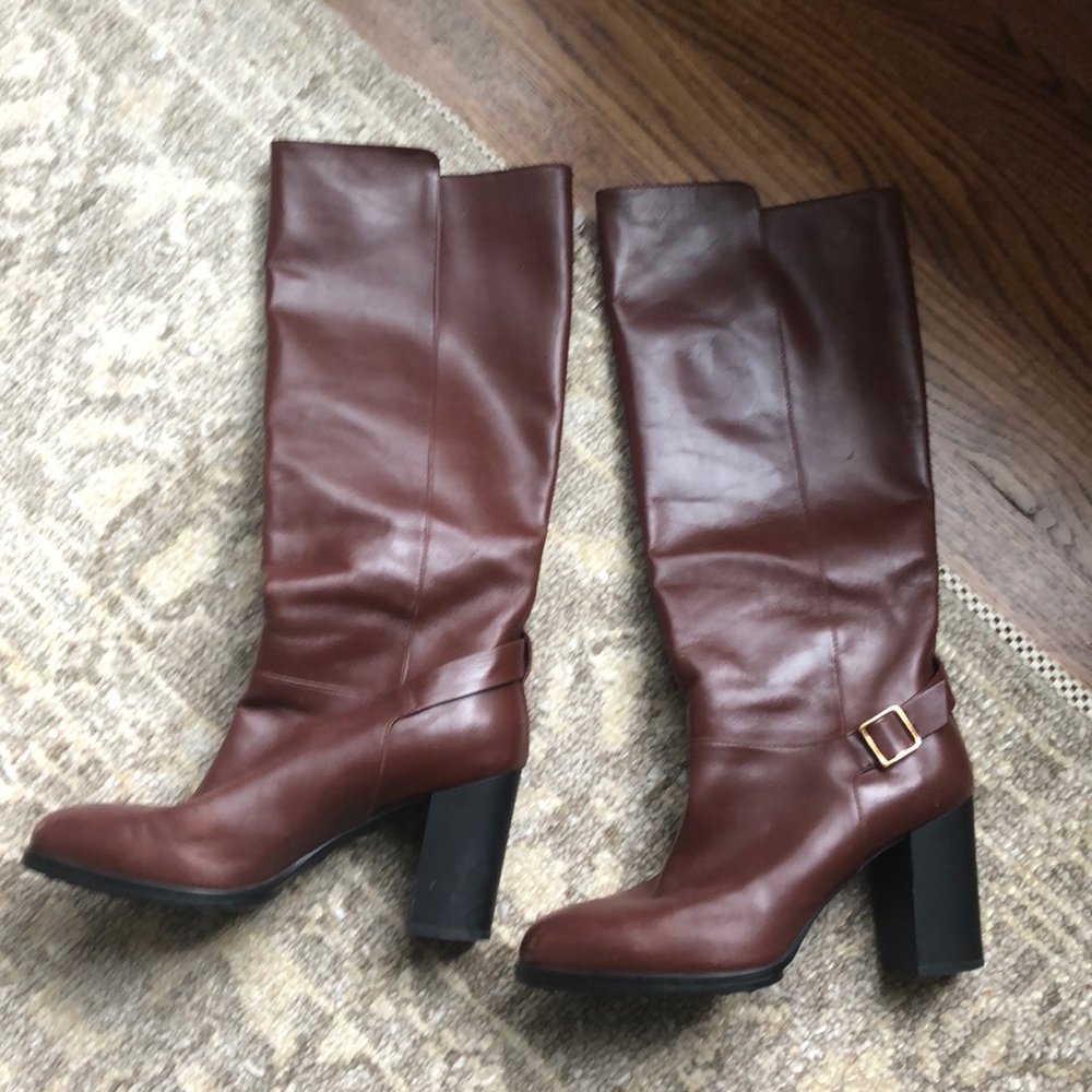 Tod’s Leather boots! Delicious, buttery and chic!